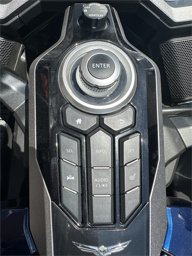 Honda Gold Wing Image