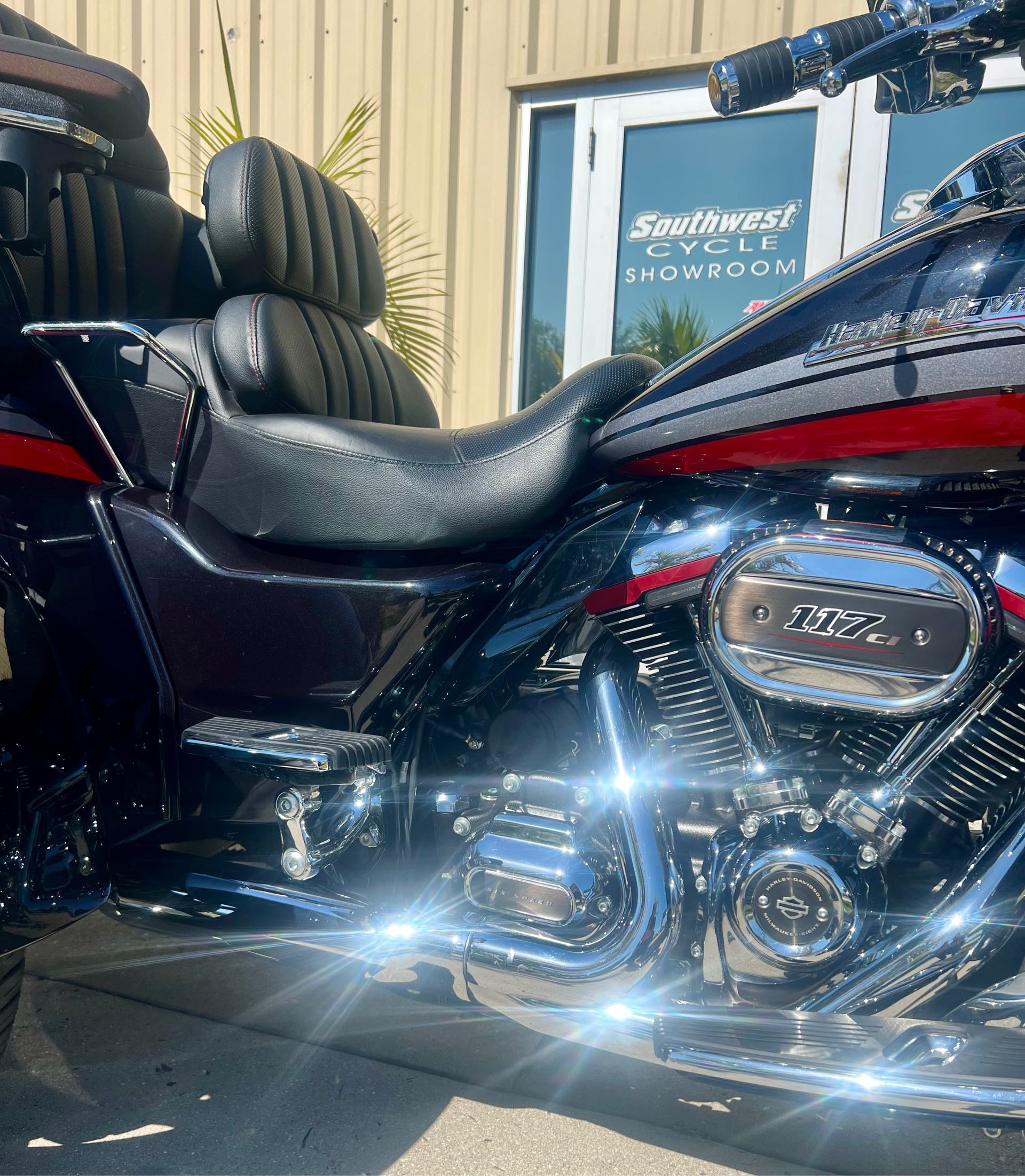 2020 Harley-Davidson CVO CVO Tri Glide at Southwest Cycle, Cape Coral, FL 33909