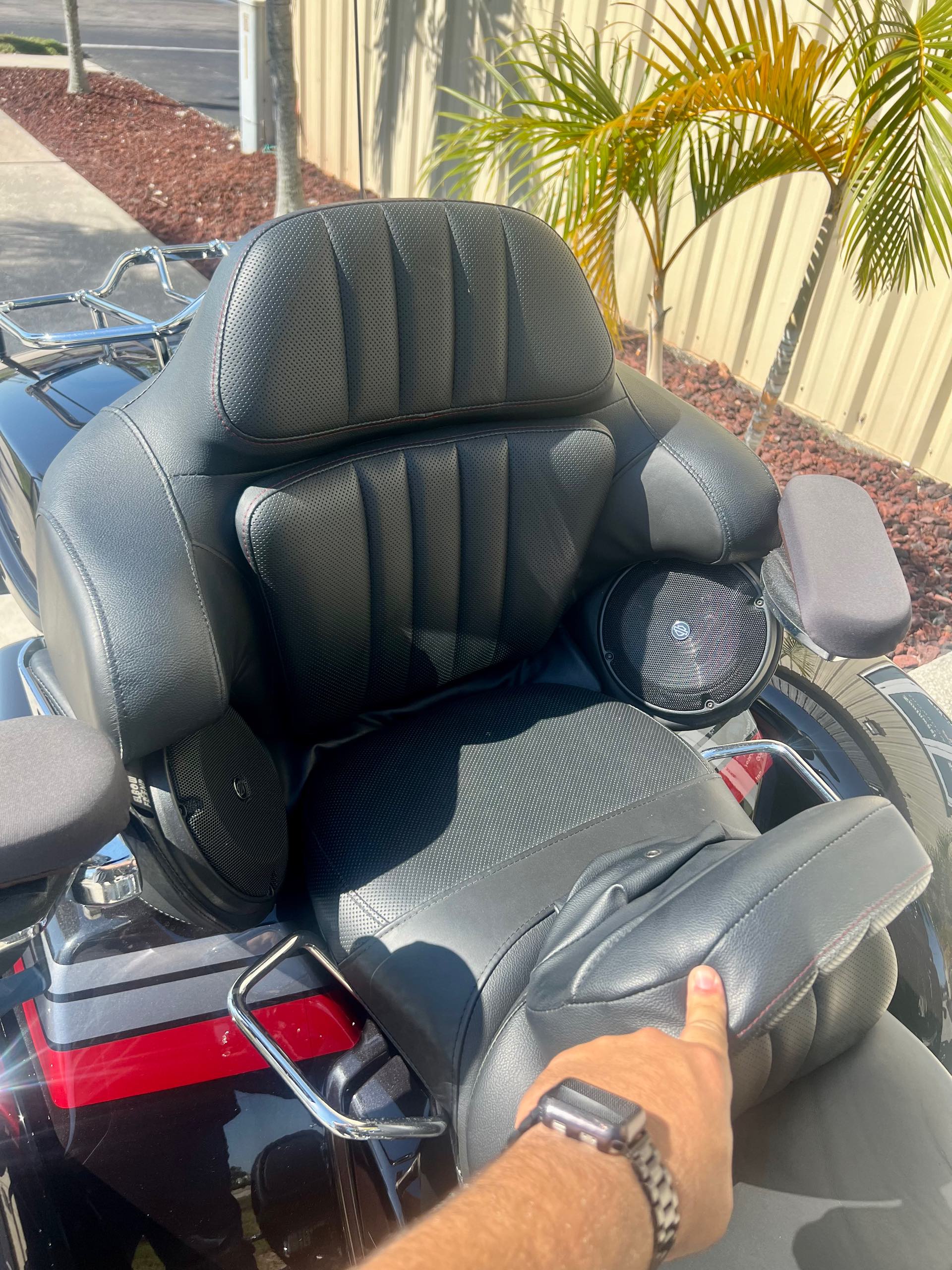 2020 Harley-Davidson CVO CVO Tri Glide at Southwest Cycle, Cape Coral, FL 33909