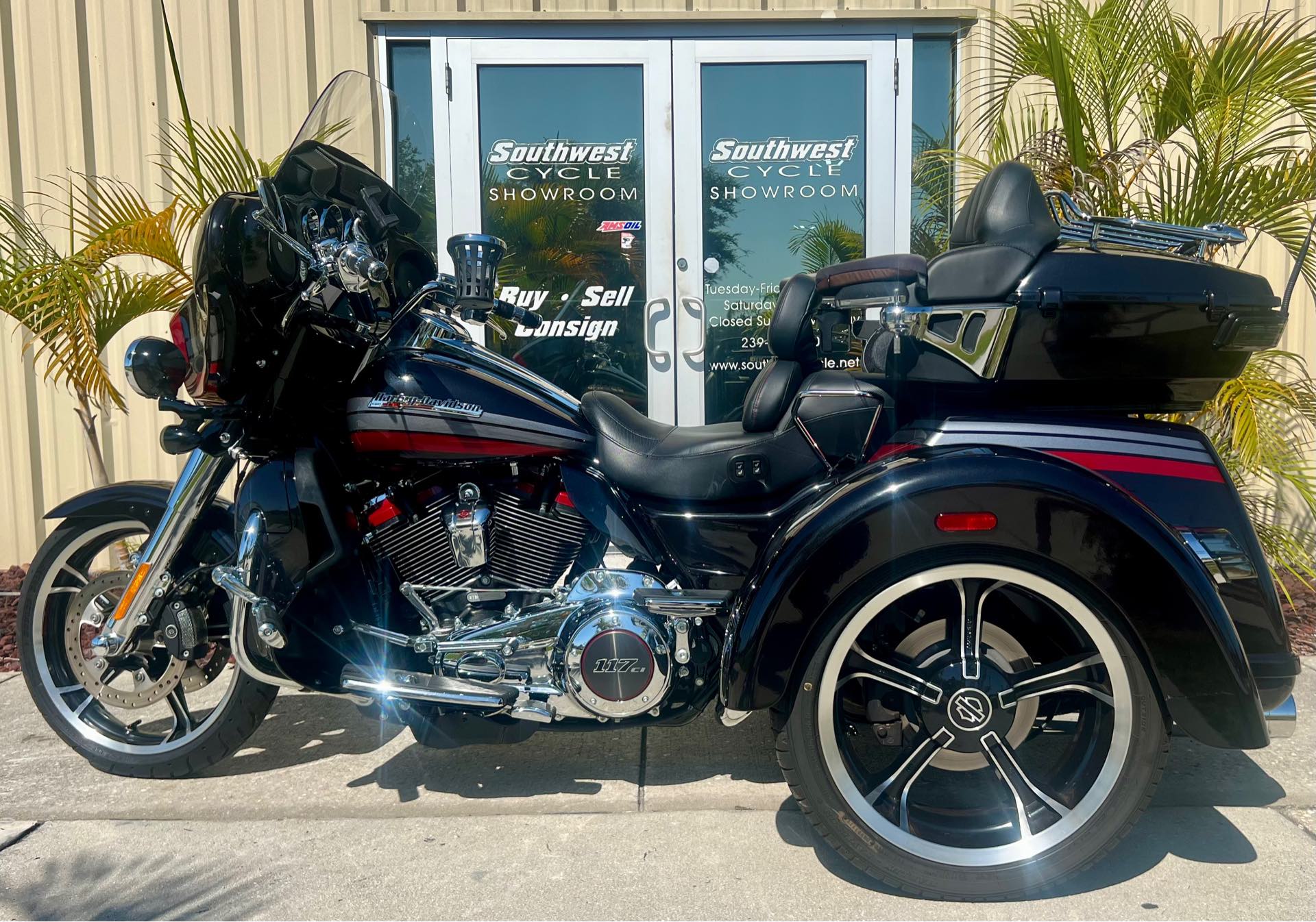 2020 Harley-Davidson CVO CVO Tri Glide at Southwest Cycle, Cape Coral, FL 33909