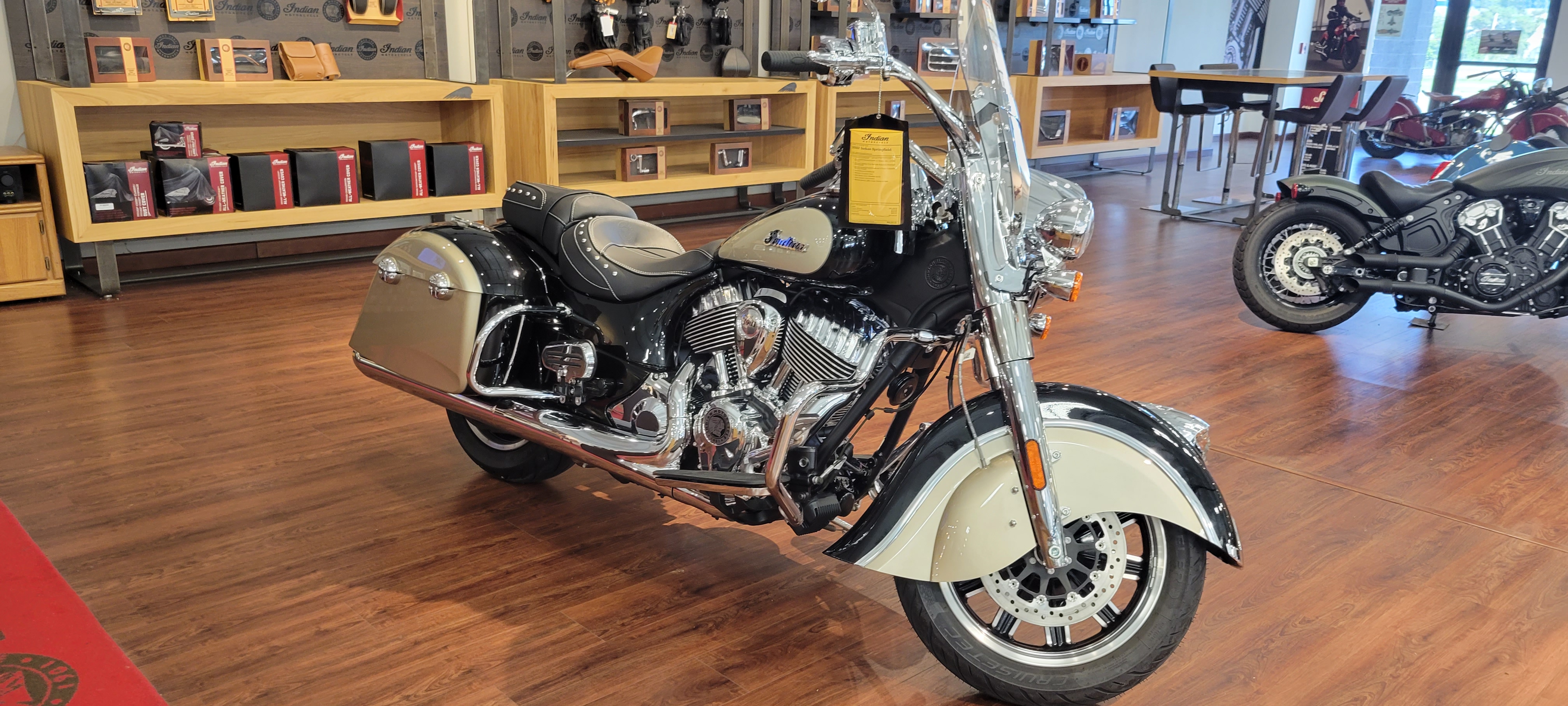 2022 Indian Motorcycle Springfield Base at Brenny's Motorcycle Clinic, Bettendorf, IA 52722