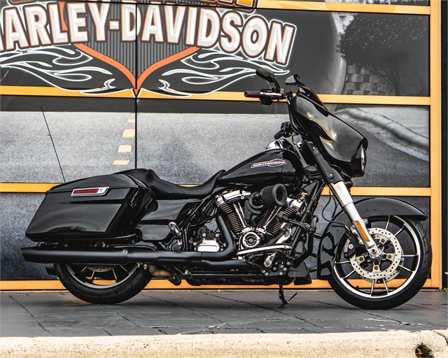 2022 Harley-Davidson Street Glide Base at Speedway Harley-Davidson