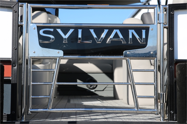 2024 Sylvan L3 DLZ Bar Tri-Toon at Jerry Whittle Boats