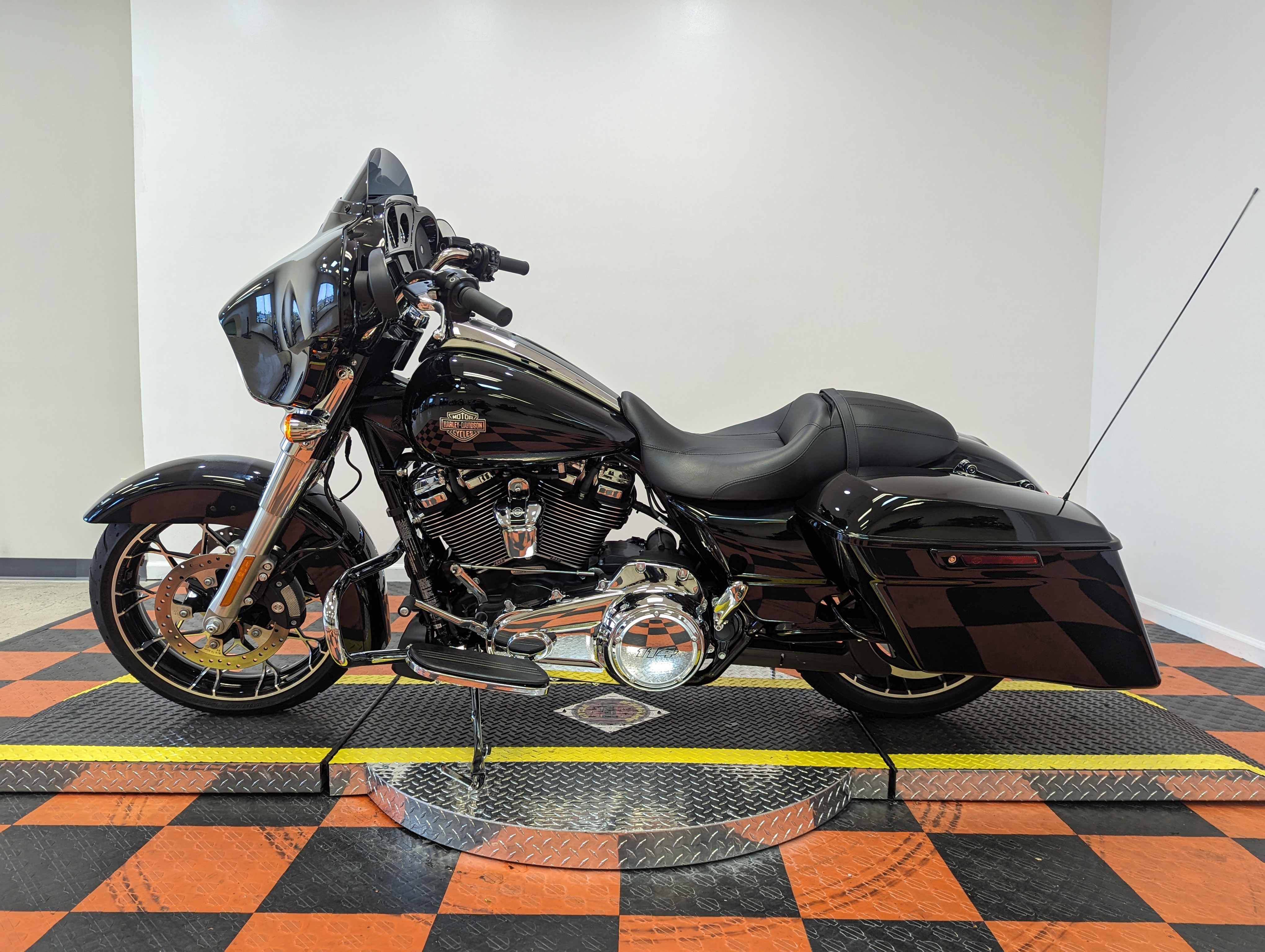 2023 Harley-Davidson Street Glide Special at Harley-Davidson of Indianapolis