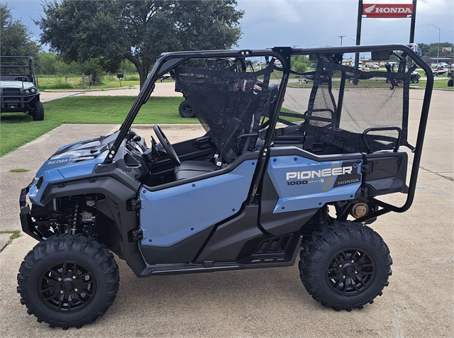 2024 Honda Pioneer 1000-5 Deluxe at Dale's Fun Center, Victoria, TX 77904