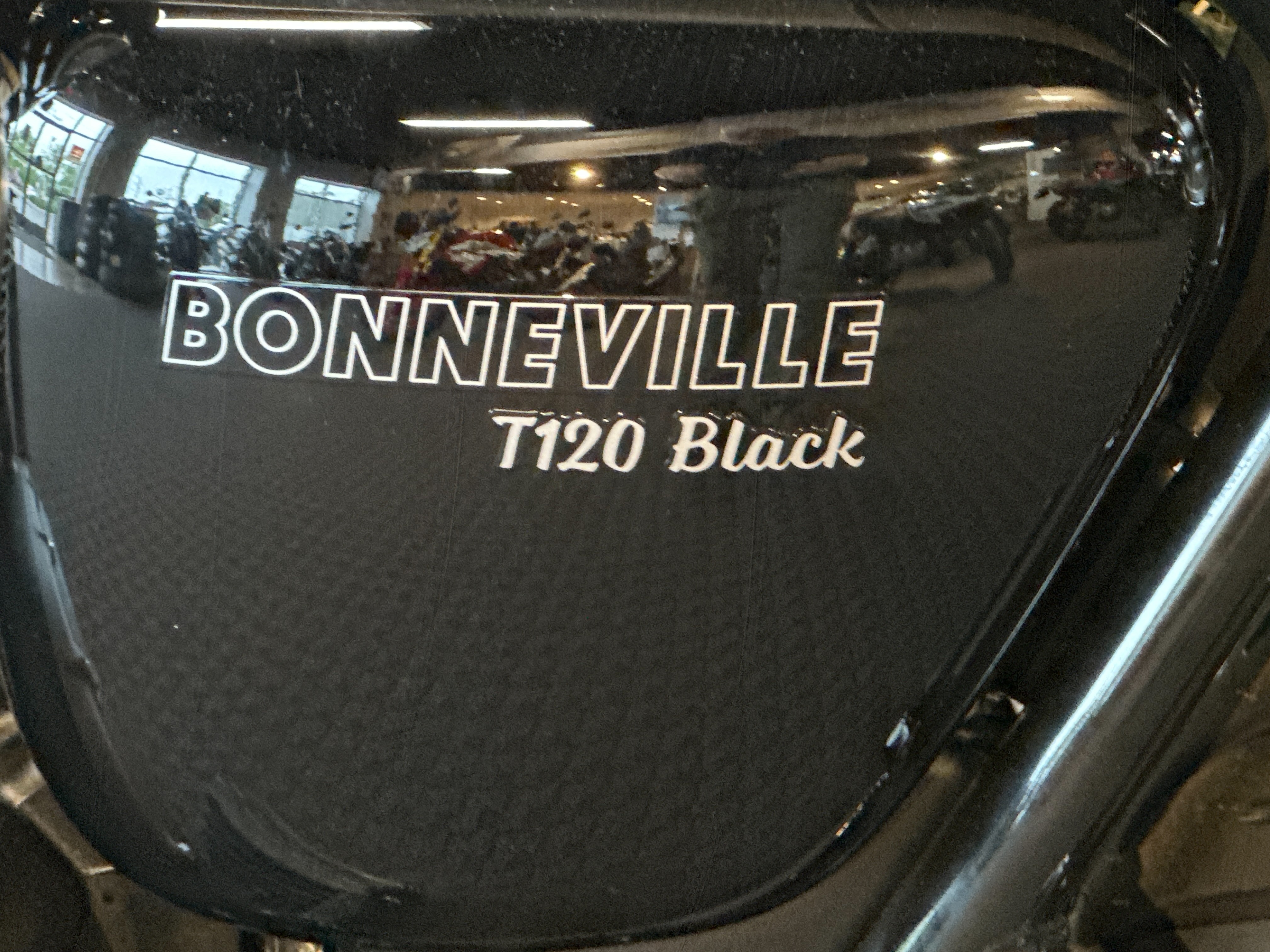 2023 Triumph Bonneville T120 Black at Frontline Eurosports