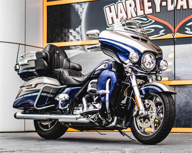 2016 Harley-Davidson Electra Glide CVO Limited at Speedway Harley-Davidson