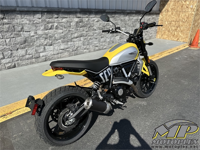 2024 Ducati Scrambler Icon at Lynnwood Motoplex, Lynnwood, WA 98037