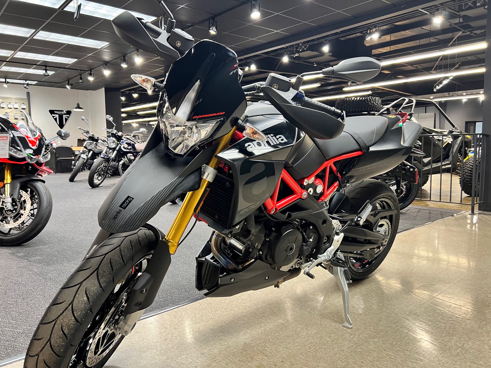 2020 Aprilia Dorsoduro 900 at Sloans Motorcycle ATV, Murfreesboro, TN, 37129