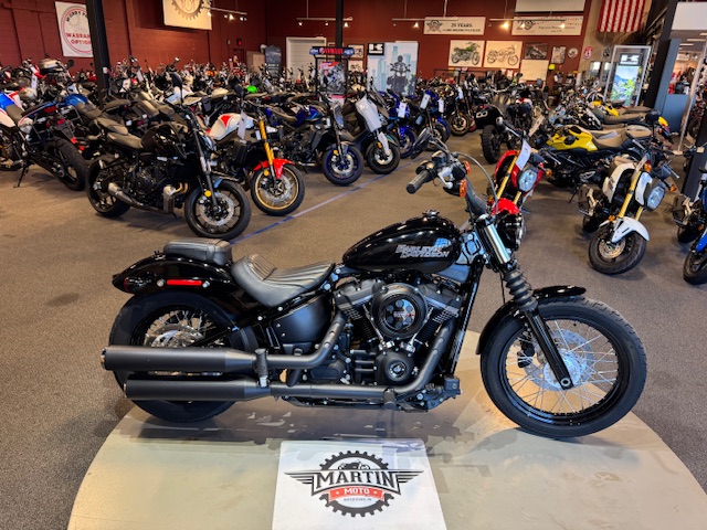 2020 Harley-Davidson Softail Street Bob at Martin Moto