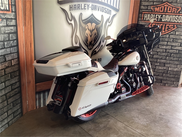 2021 Harley-Davidson Grand American Touring CVO Street Glide at Stutsman Harley-Davidson