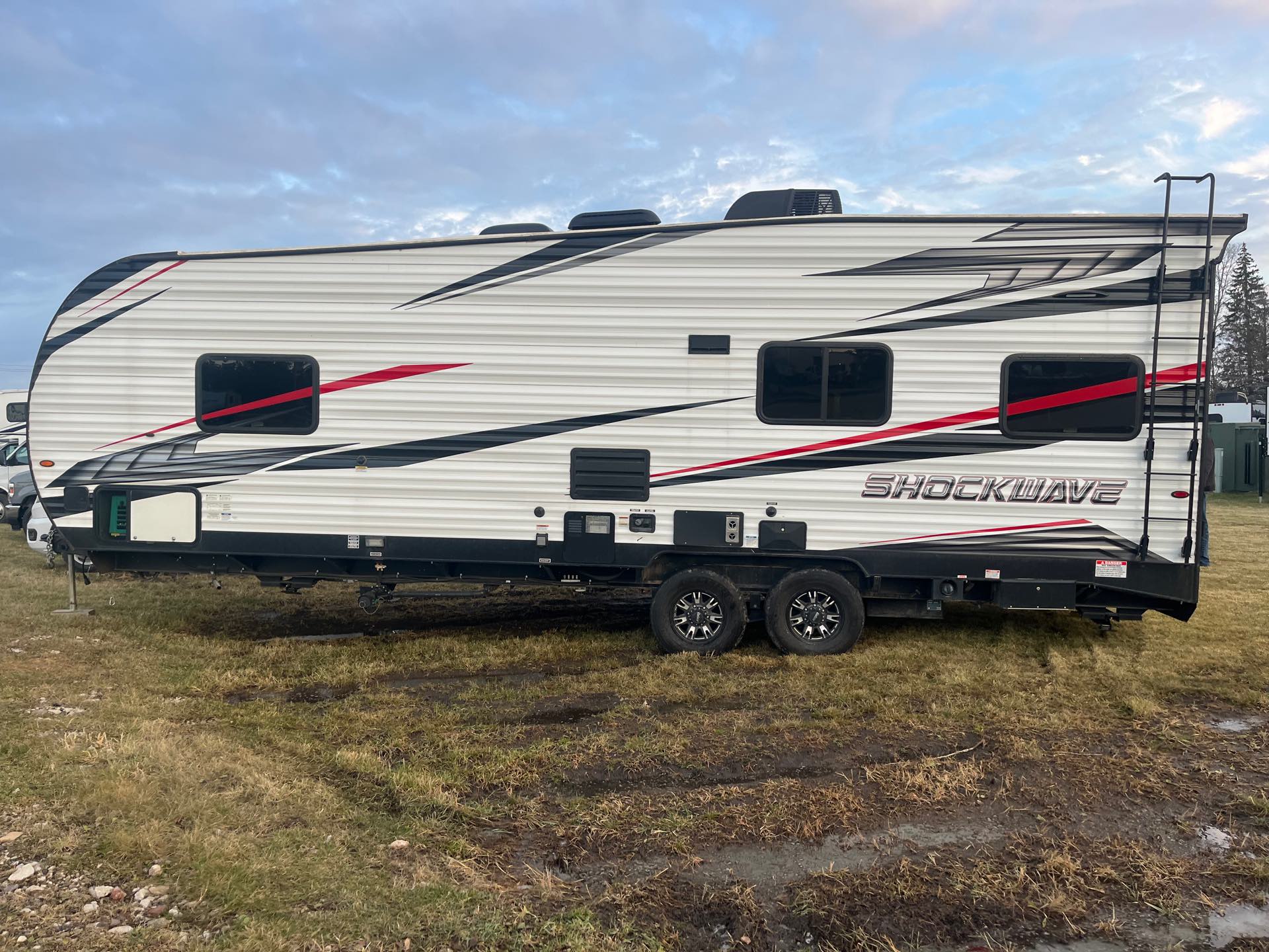 2021 Forest River Shockwave 24RQ MX at Prosser's Premium RV Outlet