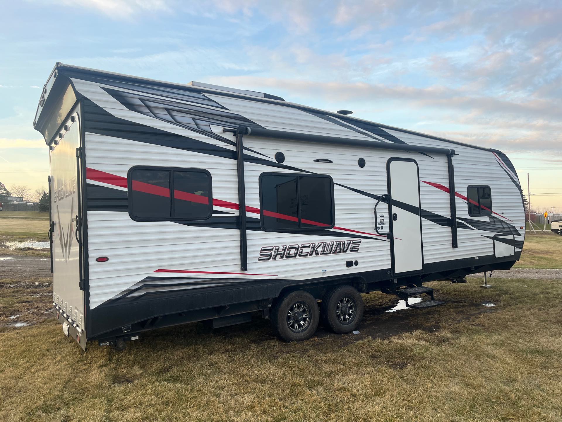 2021 Forest River Shockwave 24RQ MX at Prosser's Premium RV Outlet