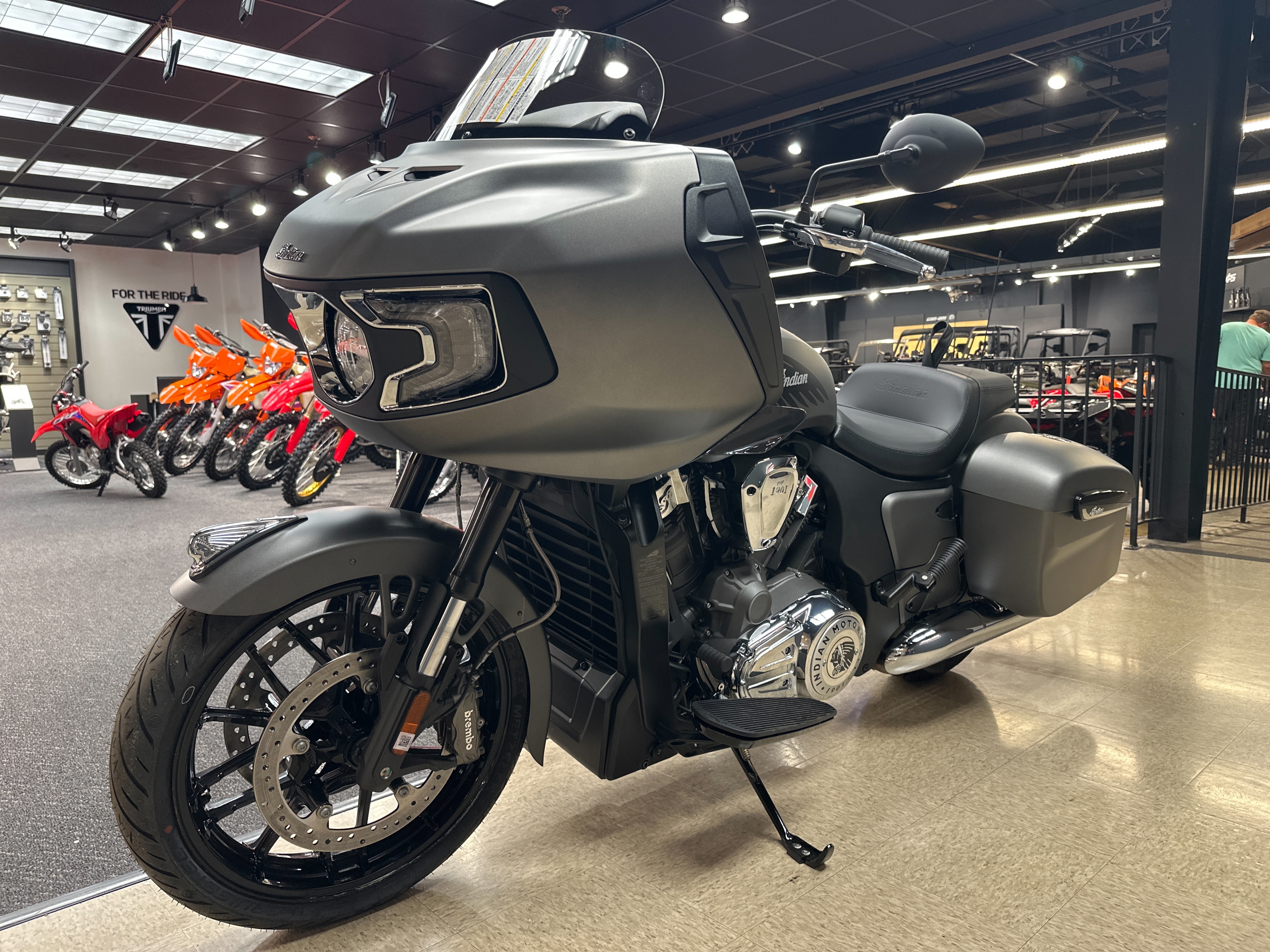 2023 Indian Motorcycle Challenger Base at Sloans Motorcycle ATV, Murfreesboro, TN, 37129