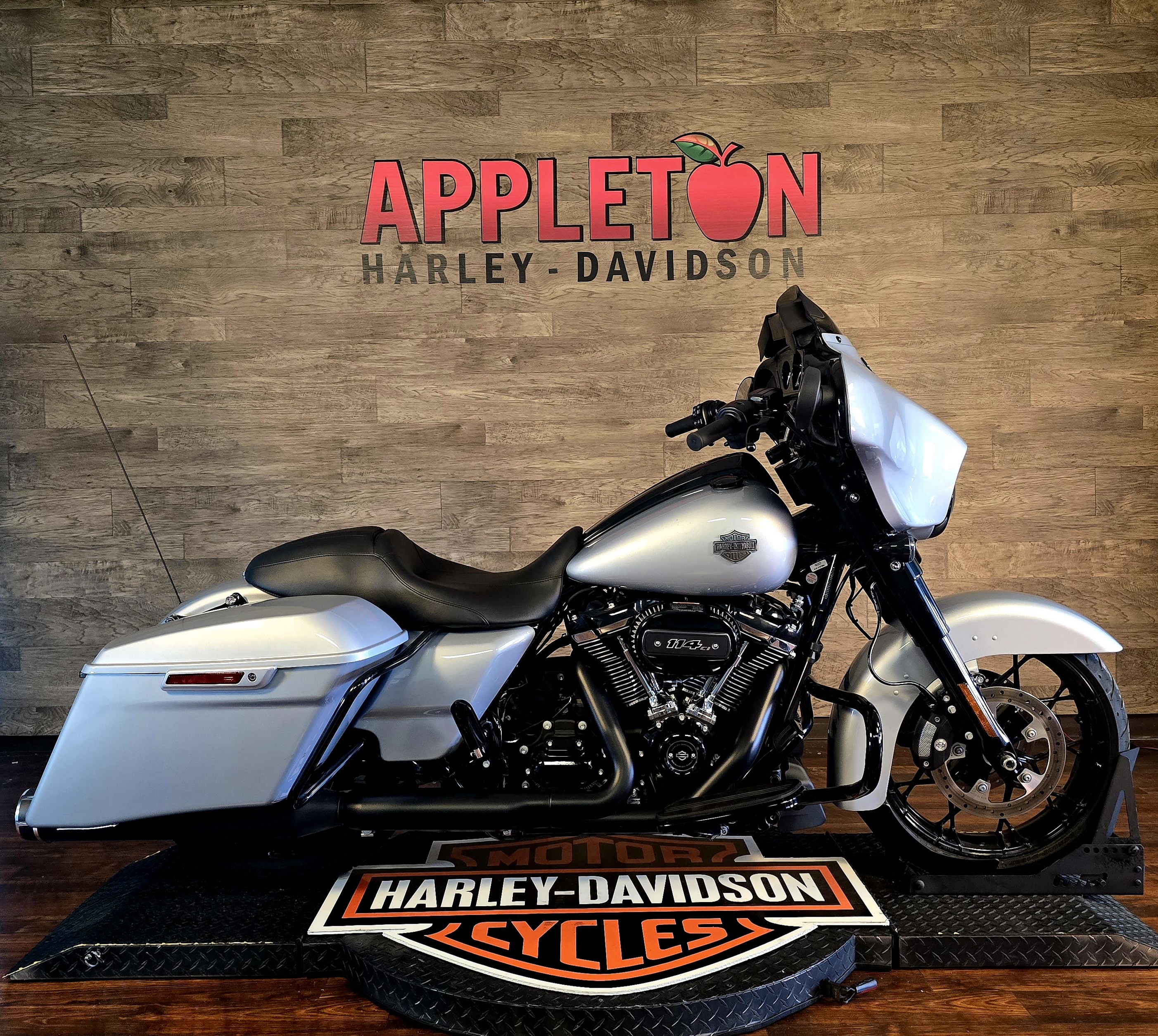 2023 Harley-Davidson Street Glide Special at Appleton Harley-Davidson