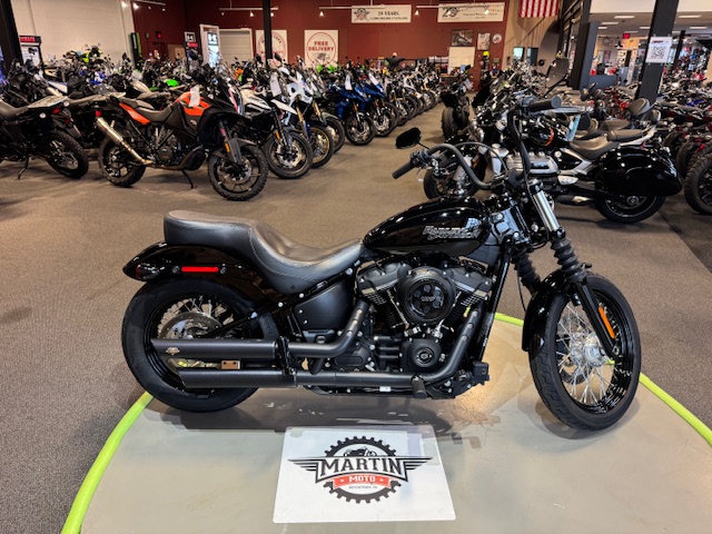 2020 Harley-Davidson Softail Street Bob at Martin Moto