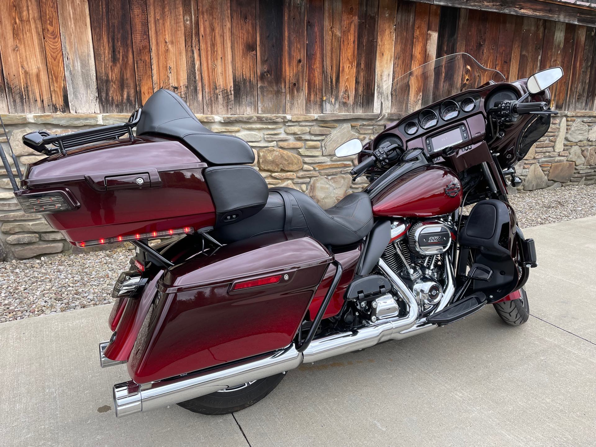 2018 Harley-Davidson Electra Glide CVO Limited at Arkport Cycles