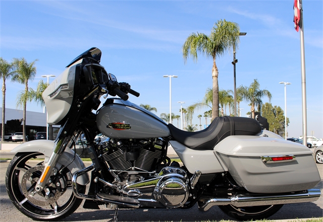 2024 Harley-Davidson Street Glide Base at Quaid Harley-Davidson, Loma Linda, CA 92354