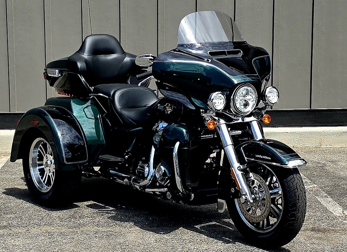 2024 Harley-Davidson Trike Tri Glide Ultra at Appleton Harley-Davidson