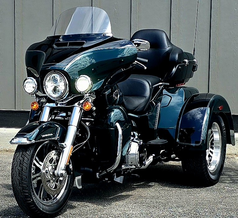 2024 Harley-Davidson Trike Tri Glide Ultra at Appleton Harley-Davidson