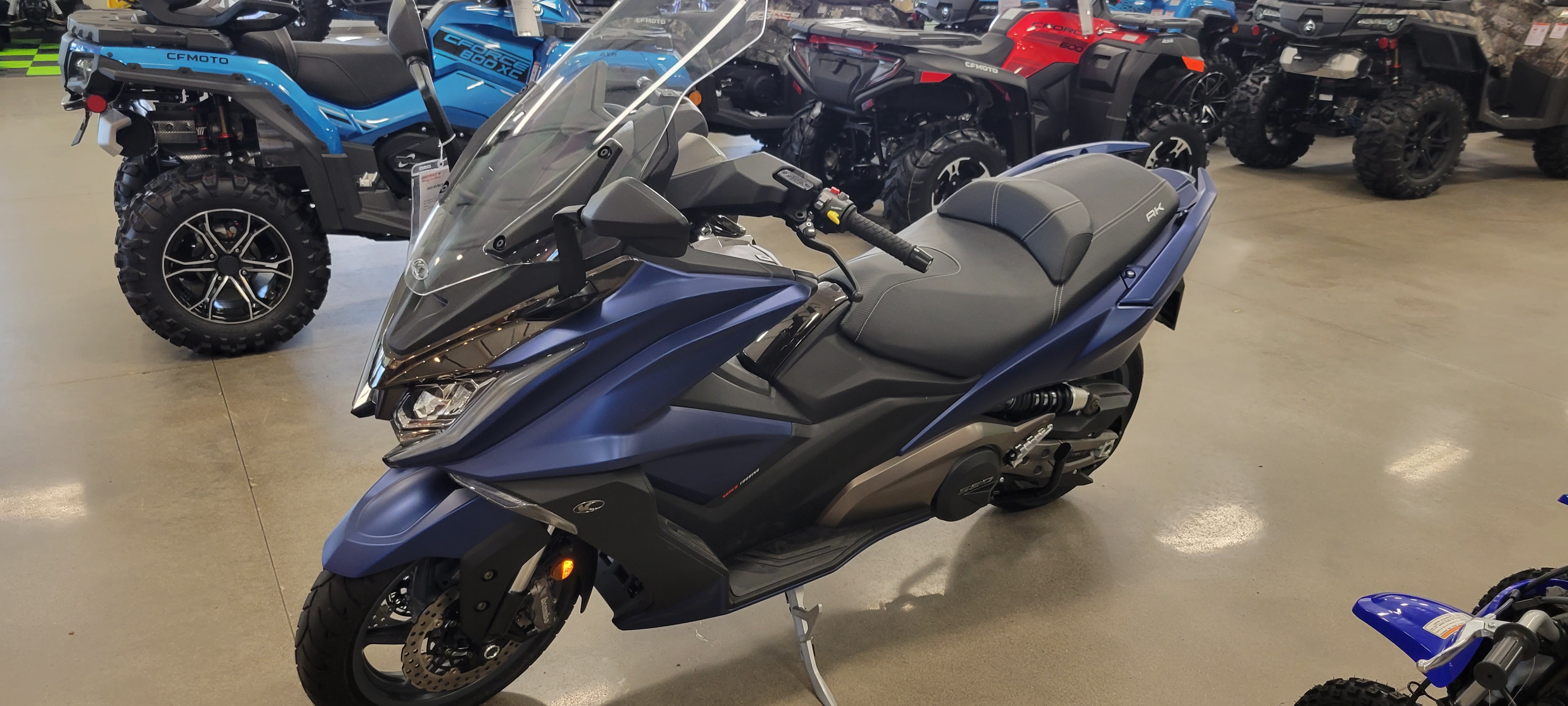 2022 KYMCO AK 550 at Brenny's Motorcycle Clinic, Bettendorf, IA 52722