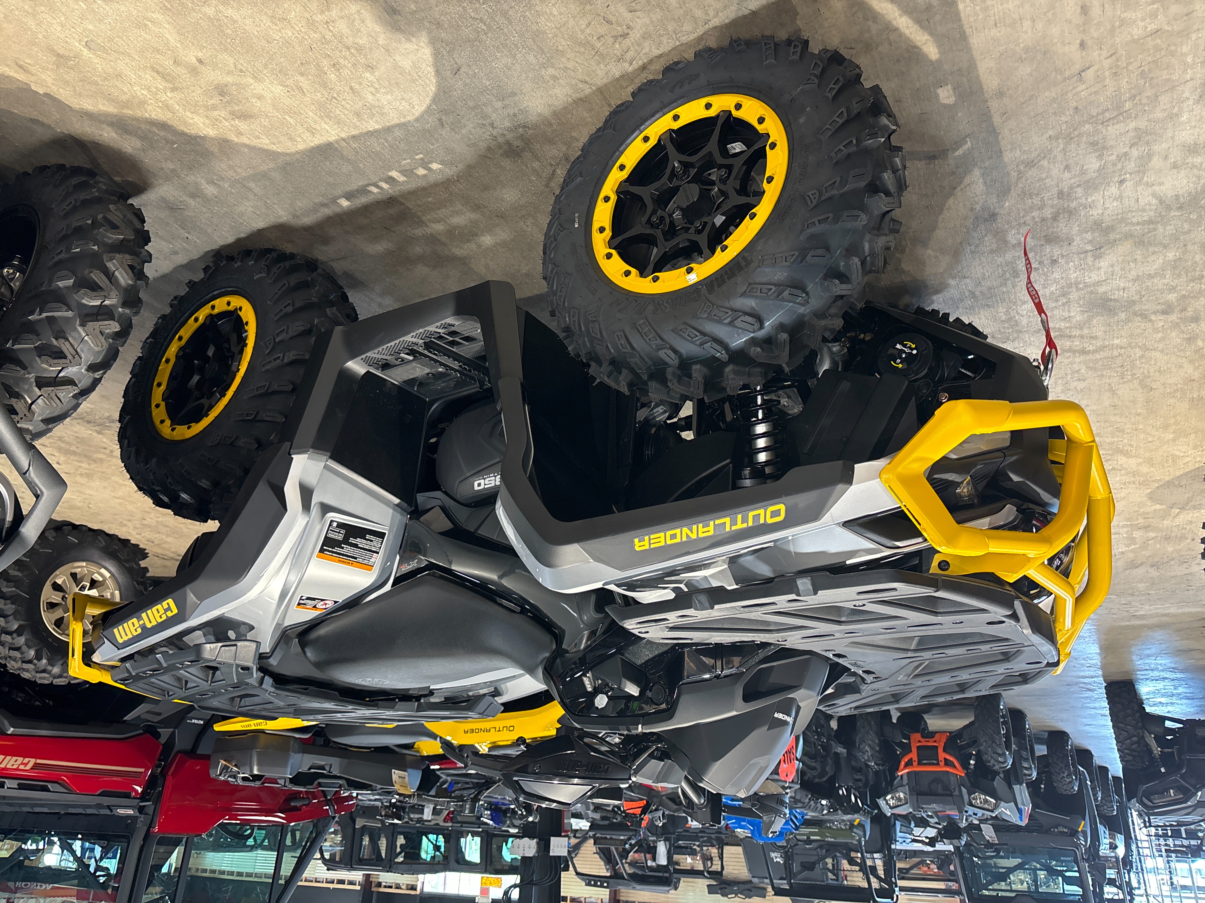 2024 CAN-AM 850 XT-P at ATV Zone, LLC