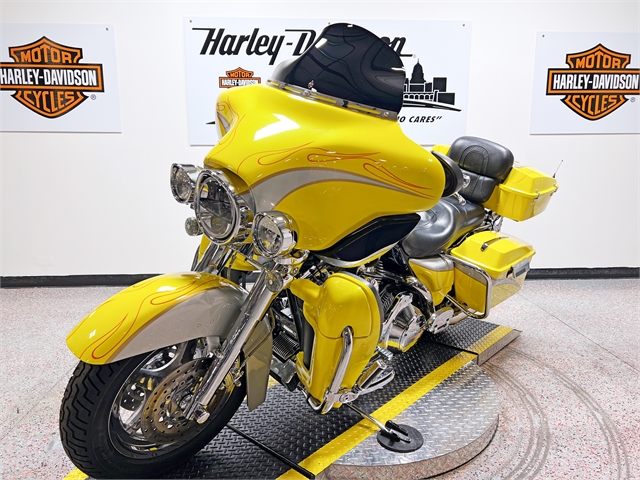 2005 Harley-Davidson FLHTCSE2 at Harley-Davidson of Madison