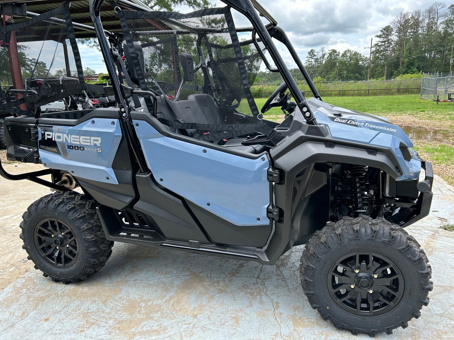 2024 HONDA SXS10M5DR Deluxe at ATV Zone, LLC