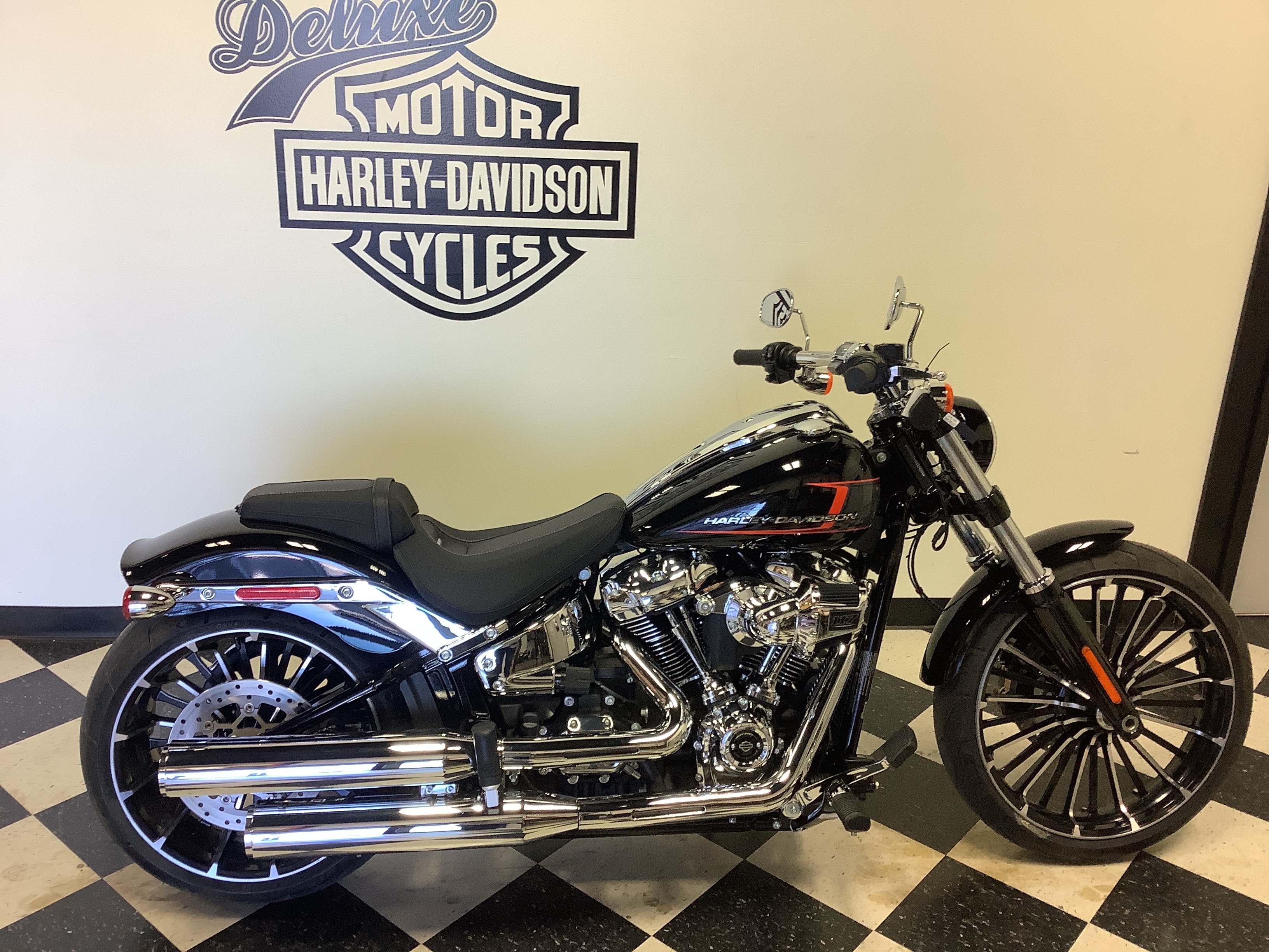2024 Harley-Davidson Softail Breakout at Deluxe Harley Davidson