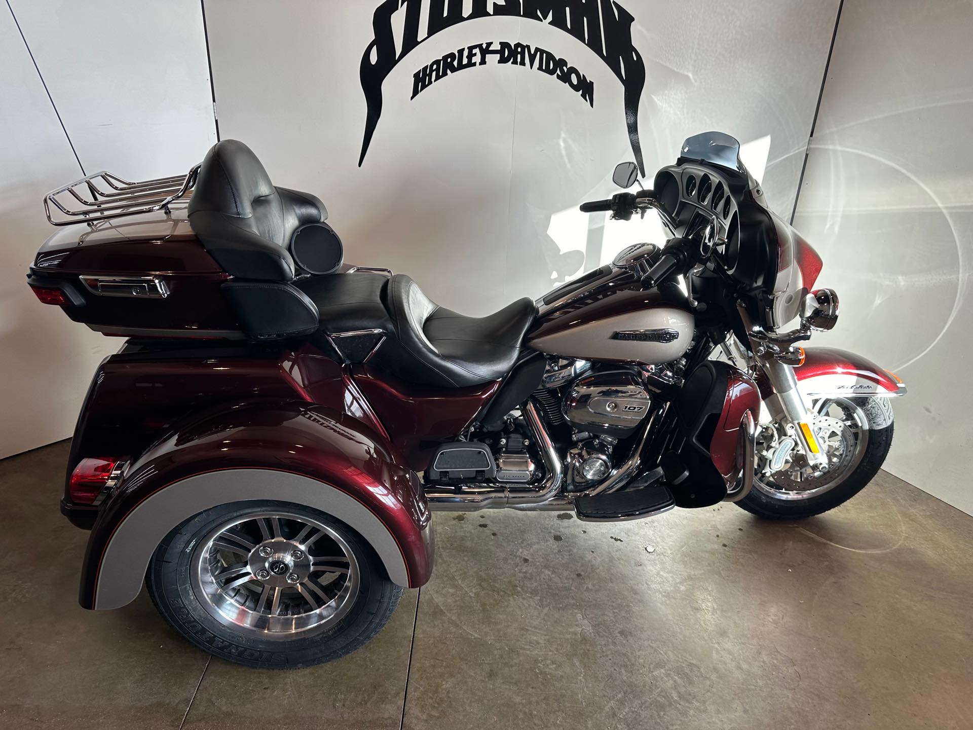 2018 Harley-Davidson Trike Tri Glide Ultra at Stutsman Harley-Davidson