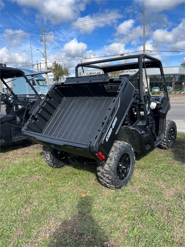 2024 Can-Am Defender DPS HD9 at Jacksonville Powersports, Jacksonville, FL 32225