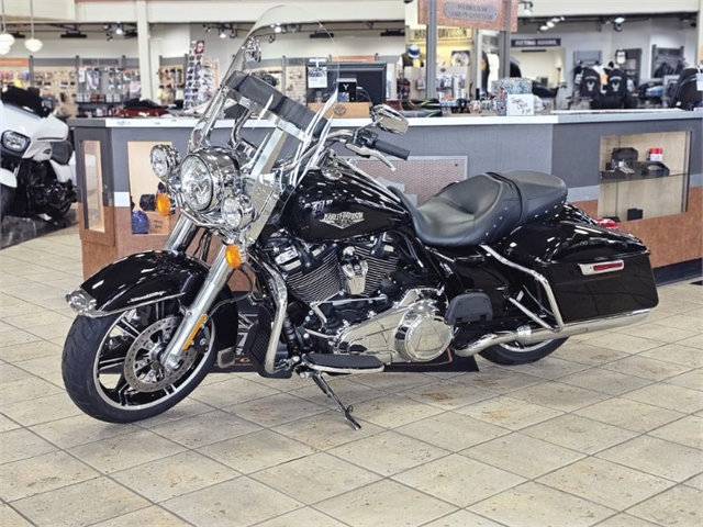 2022 Harley-Davidson Road King Base at Destination Harley-Davidson®, Tacoma, WA 98424