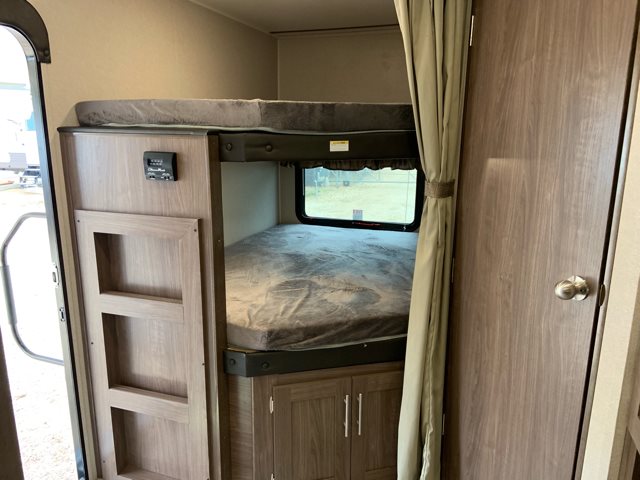 2019 Keystone Hideout 29DFS Bunk Beds | Campers RV Center