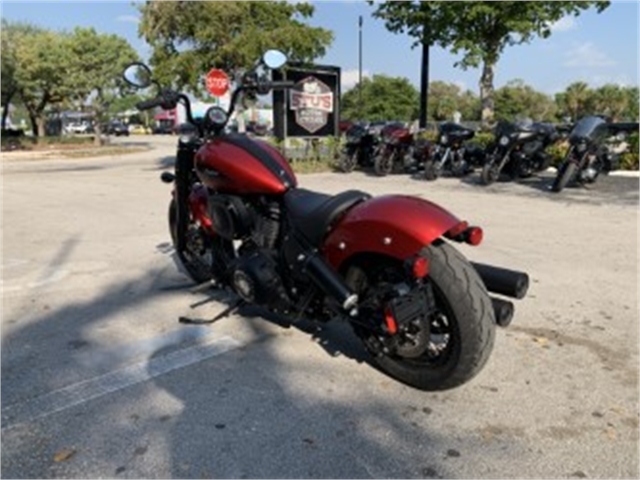 2022 Indian Motorcycle Chief Bobber Base at Fort Lauderdale