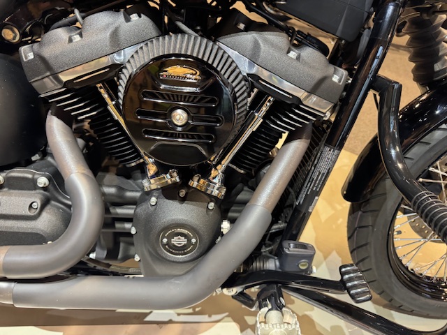 2020 Harley-Davidson Softail Street Bob at Martin Moto