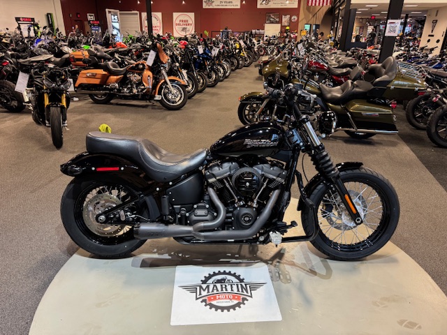2020 Harley-Davidson Softail Street Bob at Martin Moto