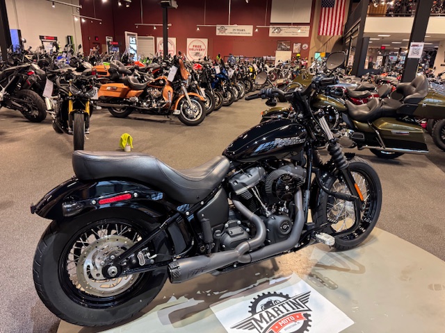 2020 Harley-Davidson Softail Street Bob at Martin Moto