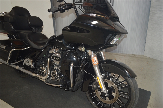 2018 Harley-Davidson Road Glide Ultra at Suburban Motors Harley-Davidson