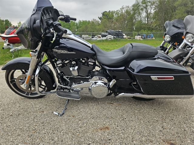 2020 Harley-Davidson Touring Street Glide at Holeshot Harley-Davidson