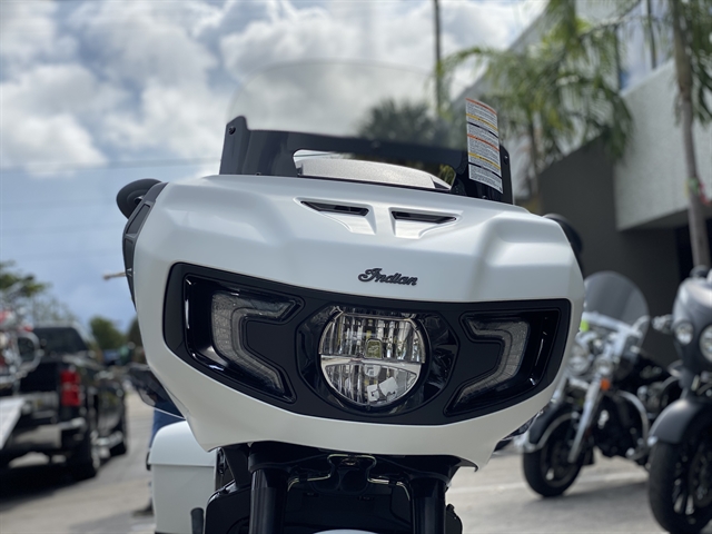 2020 Indian Challenger Dark Horse at Fort Lauderdale
