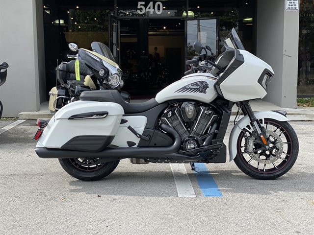 2020 Indian Challenger Dark Horse at Fort Lauderdale
