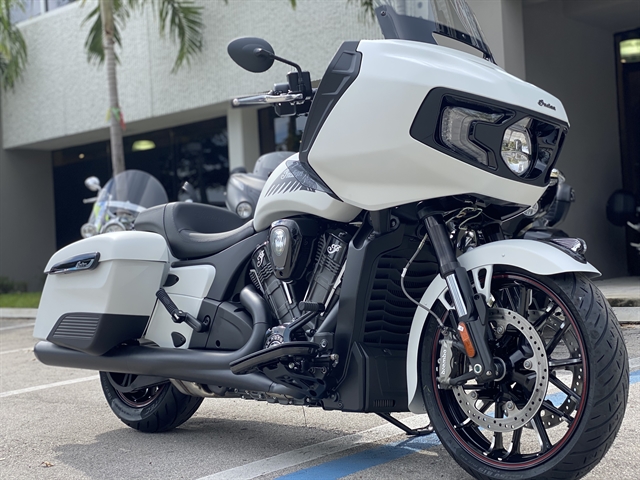 2020 Indian Challenger Dark Horse at Fort Lauderdale