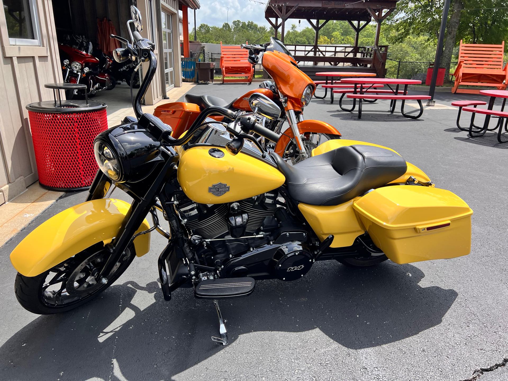 2023 Harley-Davidson Road King Special at Man O'War Harley-Davidson®