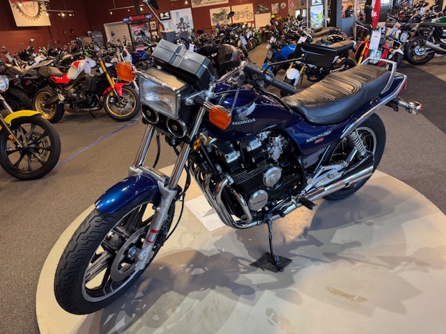 1985 HONDA NIGHTHAWK CB650SC at Martin Moto