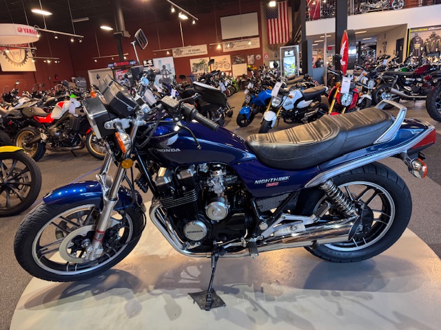 1985 HONDA NIGHTHAWK CB650SC at Martin Moto