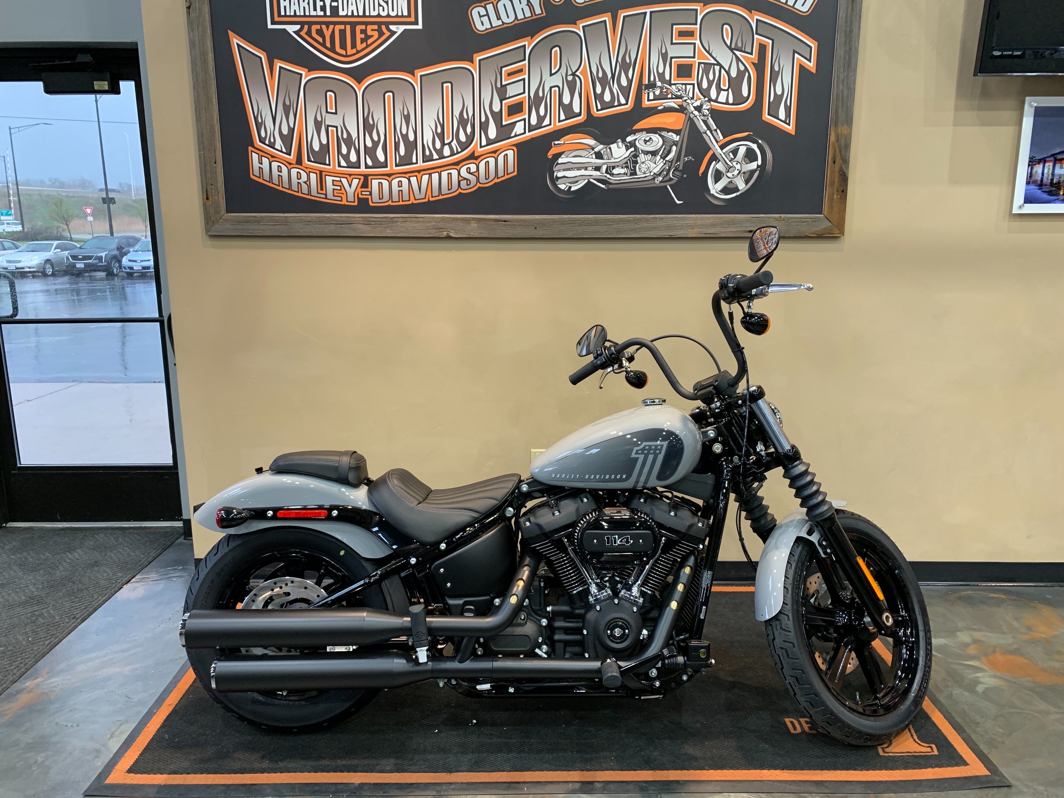 2024 Harley-Davidson Softail Street Bob 114 at Vandervest Harley-Davidson, Green Bay, WI 54303