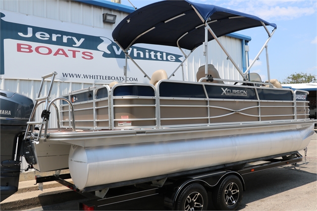 2014 Xcursion X21F at Jerry Whittle Boats