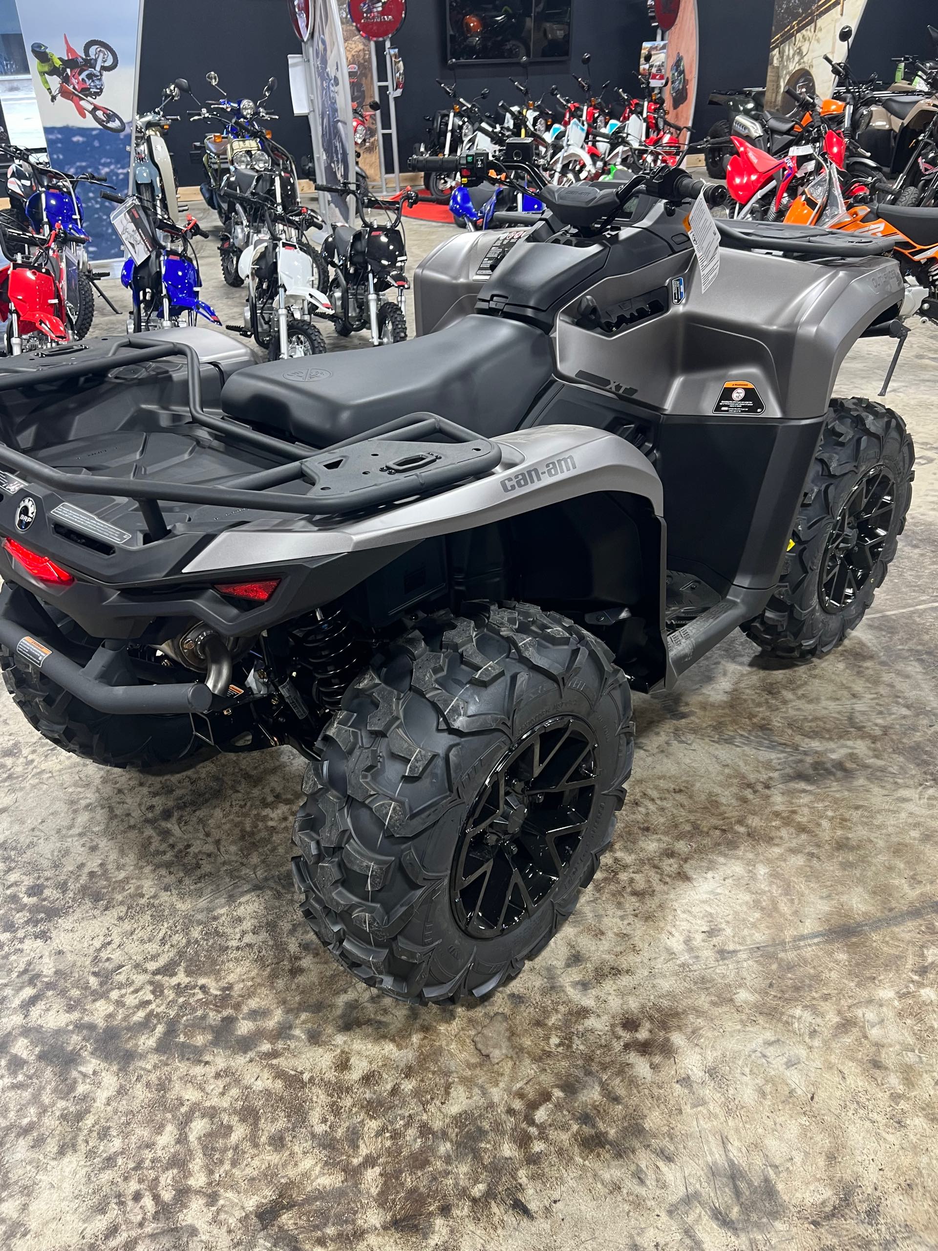 2024 Can-Am Outlander XT 700 at Iron Hill Powersports