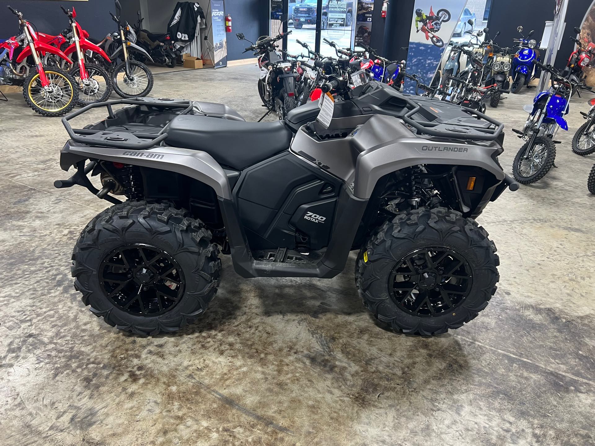 2024 Can-Am Outlander XT 700 at Iron Hill Powersports