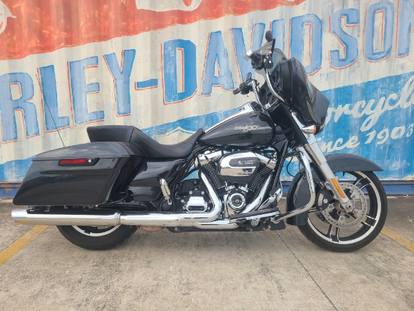 2018 Harley-Davidson Street Glide Base at Gruene Harley-Davidson